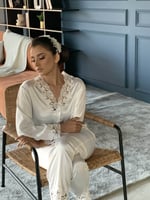 بجامة عروس - ابيض دانتيل