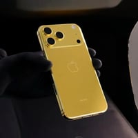 ايفون 17 مطلى ذهب كامل باى تصميم من اختيارك - جديد