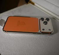 ايفون 17 مطلى ذهب كامل باى تصميم من اختيارك - جديد