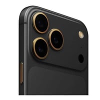 ايفون 17 اسود مع حواف الكاميرا مطليه ذهب - أي تصمي...