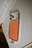 ايفون 17 مطلى ذهب كامل باى تصميم من اختيارك - جديد