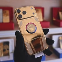 ايفون 17 مطلى ذهب كامل باى تصميم من اختيارك - جديد