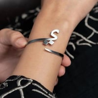 اسواره مطلي فضة بتصميم انيق