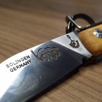 سكين أوريكس أم شوكة الألمانية ( خشب الجوز )