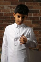 ثوب أطفال قماش خفيف كم سادة