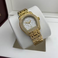 ساعة اقنر النسائية