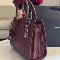 شنطة سان لوران