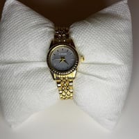 ساعات مواليد بنات