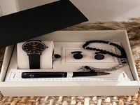 طقم ساعة ولادي من عمر 4وفوق