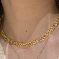 قلادة مميزة من الستانلس ستيل باللون الذهبي