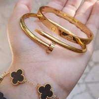 بكج اساور مكون من ٣ اساور مميزة وجودة عالية مقاس 1...