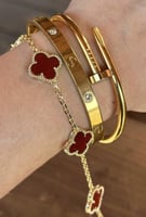 بكج اساور مكون من ٣ اساور مميزة وجودة عالية مقاس 1...