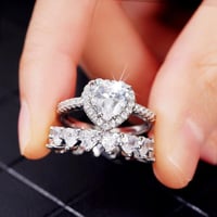 خاتم توينز فضي مرصع بالزركون