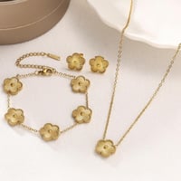 طقم اكسسوار تصميم زهرة البرسيم من الستانلس ستيل