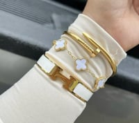 بكج اساور مكون من ٣ اساور مميزة وجودة عالية