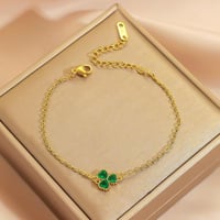 اسوارة من التيتانيوم ستيل مزينة بالكرستال الاخر ال...