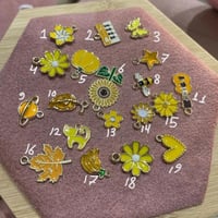 تعليقات متنوعه اكتب رقم التعليقة المرغوبه في الملا...