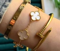 بكج اساور مكون من ٣ اساور مميزة وجودة عالية مقاس 1...