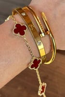 بكج اساور مكون من ٣ اساور مميزة وجودة عالية مقاس 1...