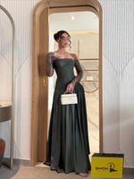 فستان بيداء