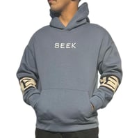 بلوفر بتطريز أمامية SEEK