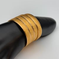 بناجر رش السكر فاصل ذهبي عيار 21