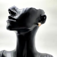 حلقان ذهب ثلاث الوان