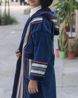 فروة كحلي مبطنة بفرو نقش سدو-متجر فرح