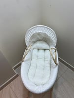 سرير اطفال خيزران