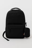 شنطة مدرسية لون اسود-تطريز بالاسم