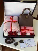 بوكس الهدايا الشتوي النسائي الفاخر-هدية تعكس ذوقك