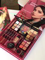 اكستربم بيوتي طقم مكياج فخم-متجر فرح