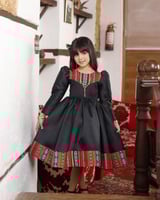 فستان ممزوج بنقشات السدو يوم التأسيس-متجر فرح