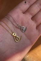 سلسال الحروف المدمجة مع بعض