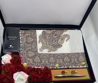 بوكس شال كشميري شتوي رجالي–مع قلم وكبك وعطر