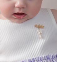 بروشات الوردة بالاسم حسب الطلب