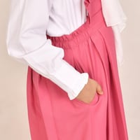 مريول ابتدائي وردي شيال بكشكش عريض وزم مطاطي من ال...