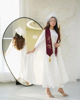 عبايات تخرج 2025 ابيض مع عنابي-متجر فرح