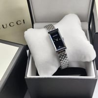 ساعات قوتشي نسائية