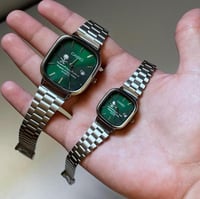 طقم السعوديه اخضر - رجالي ونسائي