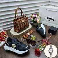 شنط راقيه ماركة فندي خامه جلديه عالية الجوده