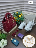 طقم شنطه ماركة ديور كامل نفس الصوره