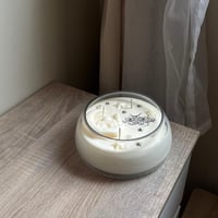 شمعة رمضان معطرة بزجاج فاخر.. مع بوكس رمضاني