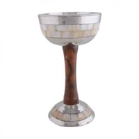 نحاس بقطع الصدف مع مقبض خشب