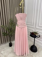 فستان سهرة وردي فخم