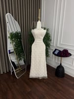 فستان سهرة أبيض فخم