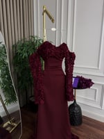 فستان سهرة مورد برغندي