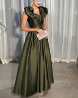 فستان زمردة الكلاسيك من سكر Sukar