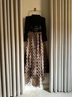 فستان سلاسل الذهب