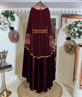 جلابية مخمل لونين من سكر Sukar